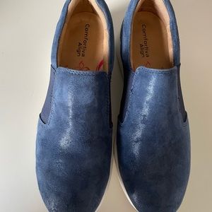 Comfortiva “align” leather slip on tennis shoes.